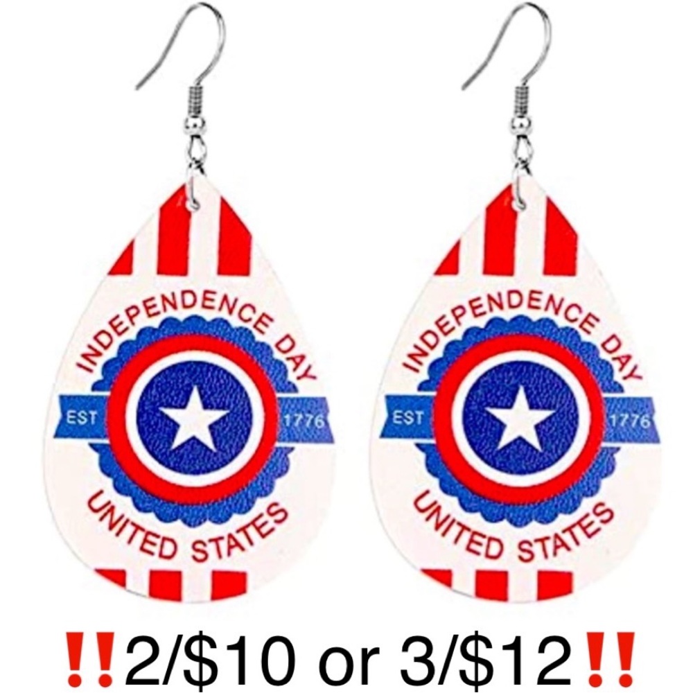 Independence Day USA American Flag Teardrop Shaped Faux Leather Earrings